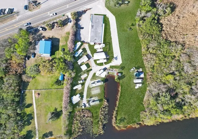 Photo 1 of Multi family home for sale at 1422 Us Hwy 441, Okeechobee, FL 34974 | MLS# A12028213 | Listing updated on 2026-08-31