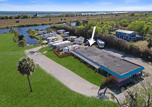 Photo 3 of Multi family home for sale at 1422 Us Hwy 441, Okeechobee, FL 34974 | MLS# A12028213 | Listing updated on 2026-08-31