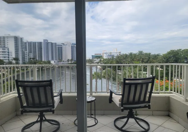 Photo 1 of Sale Pending at 2600 Collins Ave #411, Miami Beach, FL 33140 | MLS# A12028153 | Listing updated on 2026-09-06