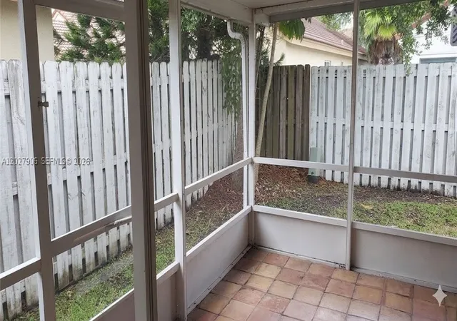 Photo 3 of Single family home for sale at 1455 Mira Vista Cir, Weston, FL 33327 | MLS# A12027906 | Listing updated on 2026-09-12
