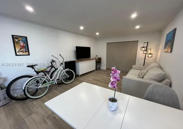 Photo 1 of Condo for sale at 6965 Harding Ave #401, Miami Beach, FL 33141 | MLS# A12023397 | Listing updated on 2026-09-04