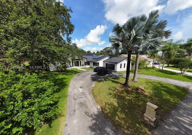 Photo 3 of Sale Pending at 13324 Sw 106th Ave, Miami, FL 33176 | MLS# A12028653 | Listing updated on 2026-09-02