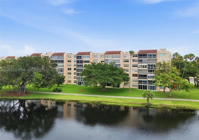 Photo 1 of Condo for sale at 14623 Bonaire Blvd #405, Delray Beach, FL 33446 | MLS# A12028998 | Listing updated on 2026-10-01