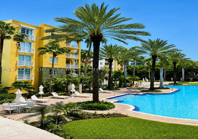 Listing Photo 4 - Condo for sale in building located at 145 Jefferson Ave, Miami Beach, FL 33139 - Unit #415