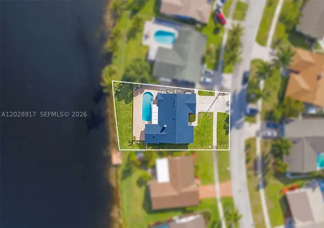 Photo 2 of Single family home for sale at 1310 Sw 26th Ave, Deerfield Beach, FL 33442 | MLS# A12028917 | Listing updated on 2026-08-30