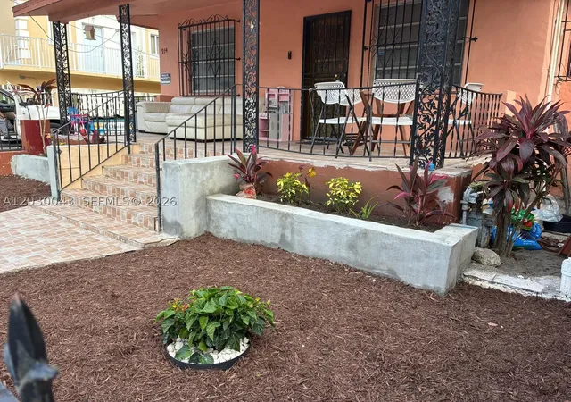 Photo 3 of Multi family home for sale at 934 Sw 3rd St, Miami, FL 33130 | MLS# A12030043 | Listing updated on 2026-09-18