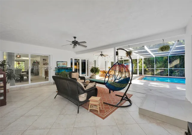 Photo 1 of Single family home for sale at 6970 Sw 124th St, Pinecrest, FL 33156 | MLS# A12028484 | Listing updated on 2026-10-04