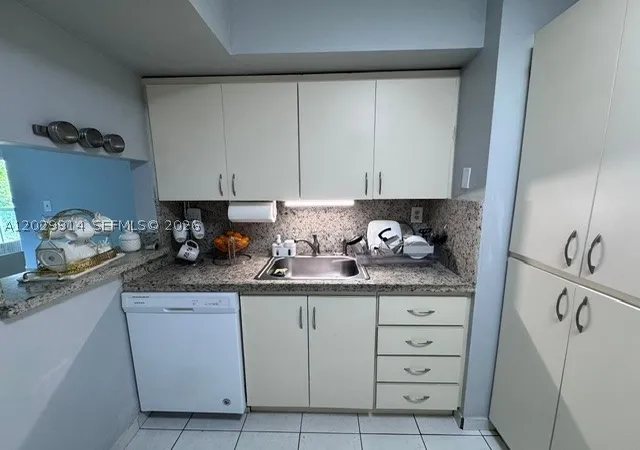 Photo 2 of Condo for sale at 11780 Sw 18th St #428-2, Miami, FL 33175 | MLS# A12029914 | Listing updated on 2026-09-10