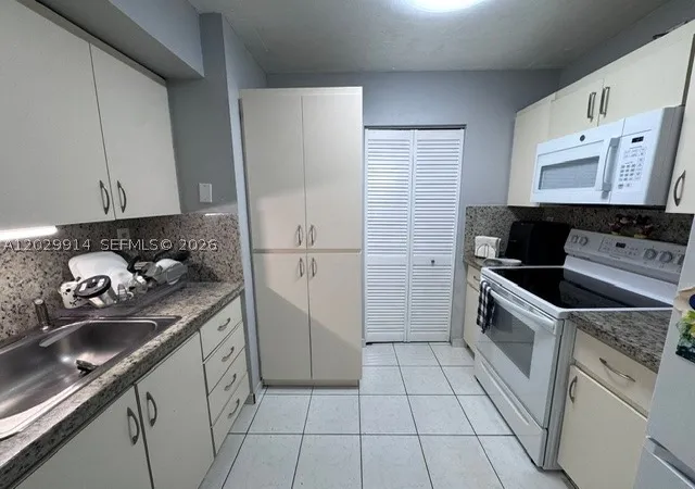 Photo 3 of Condo for sale at 11780 Sw 18th St #428-2, Miami, FL 33175 | MLS# A12029914 | Listing updated on 2026-09-10