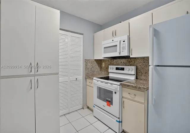 Photo 3 of Condo for sale at 11780 Sw 18th St #428-2, Miami, FL 33175 | MLS# A12029914 | Listing updated on 2026-09-22