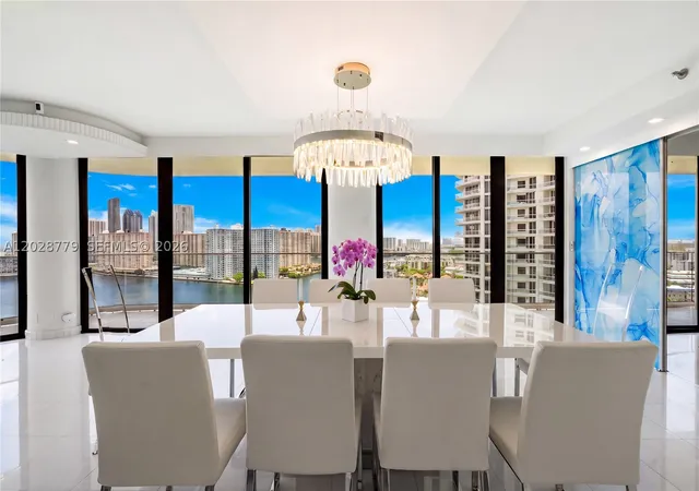 Photo 2 of Condo for sale at 2800 Island Blvd #1605, Aventura, FL 33160 | MLS# A12028779 | Listing updated on 2026-08-27