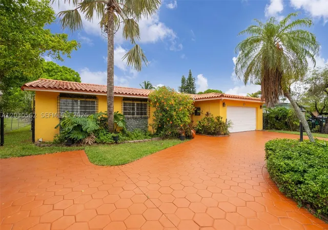 Photo 3 of Single family home for sale at 1320 Sw 84th Ave, Miami, FL 33144 | MLS# A12030562 | Listing updated on 2026-09-10