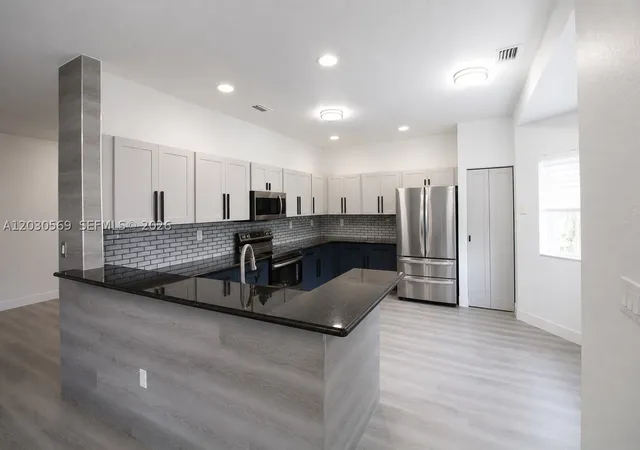 2564 SW 147th Path
