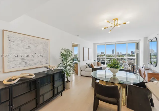 Listing Photo 3 - Condo for sale at Sunset Harbour South Cond, Unit 1003 1800 Sunset Harbour Dr, Sunset Harbour South Cond, Miami Beach, FL 33139 | Built Year: 1996-2000