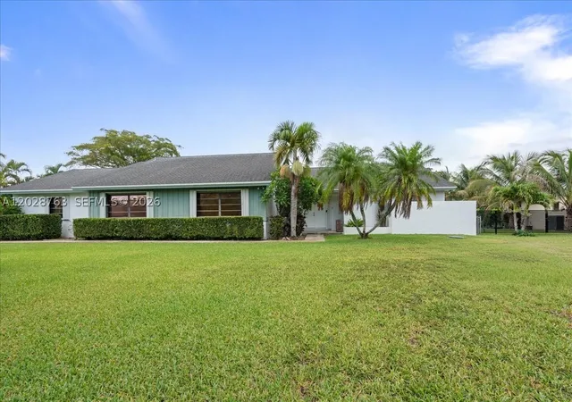 Photo 3 of Single family home for sale at 1571 Nw 20th St, Homestead, FL 33030 | MLS# A12028763 | Listing updated on 2026-08-26