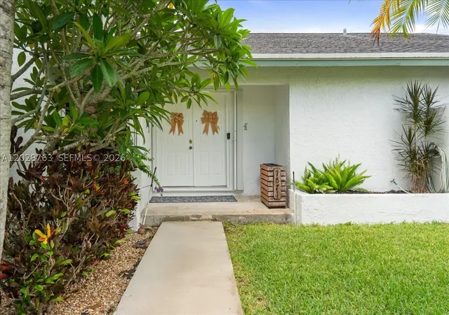 Photo 4 of Single family home for sale at 1571 Nw 20Th St, Homestead, FL 33030 | MLS# A12028763 | Listing updated on 2026-08-26