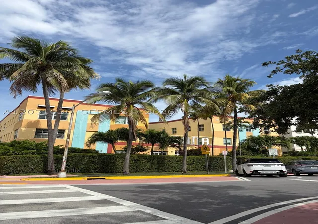 Listing Photo 1 - Condo for sale in building located at 1308 Drexel Ave, Miami Beach, FL 33139 - Unit #311
