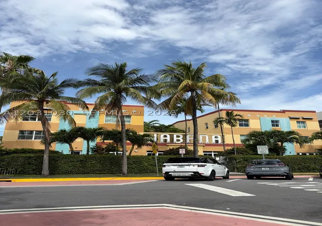 Listing Photo 2 - Condo for sale in building located at 1308 Drexel Ave, Miami Beach, FL 33139 - Unit #311