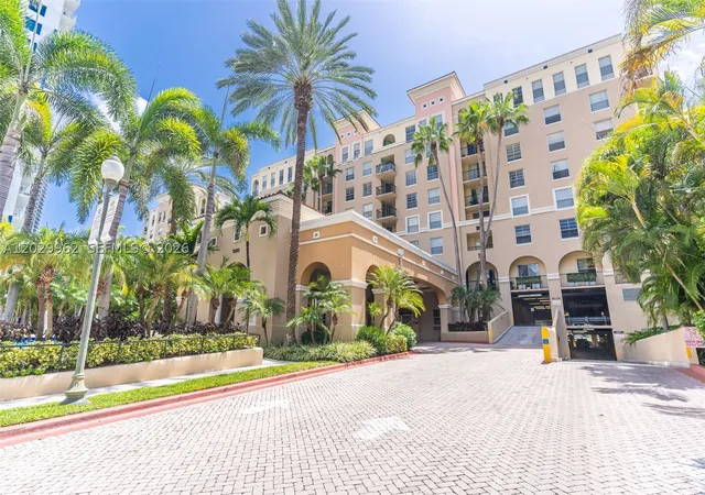 Photo 2 of Condo for sale at 520 Se 5th Ave #1307, Fort Lauderdale, FL 33301 | MLS# A12029962 | Listing updated on 2026-08-28