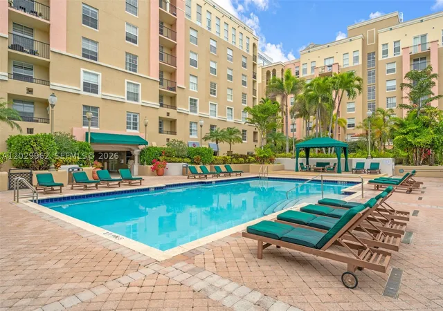Photo 3 of Condo for sale at 520 Se 5th Ave #1307, Fort Lauderdale, FL 33301 | MLS# A12029962 | Listing updated on 2026-08-28