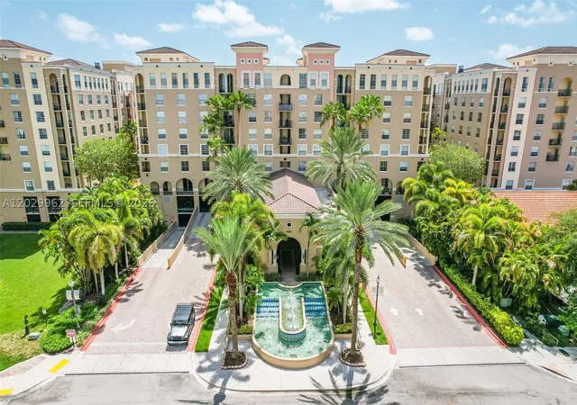 Photo 4 of Condo for sale at 520 Se 5Th Ave #1307, Fort Lauderdale, FL 33301 | MLS# A12029962 | Listing updated on 2026-08-28