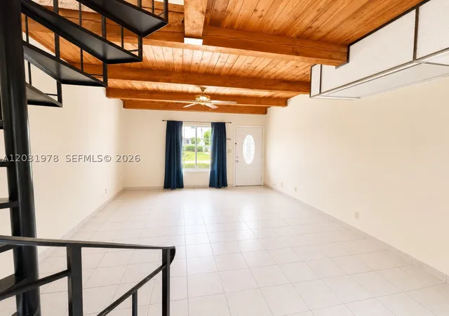 Photo 4 of Townhouse for sale at 3719 Riverside Dr, Coral Springs, FL 33065 | MLS# A12031978 | Listing updated on 2026-10-05