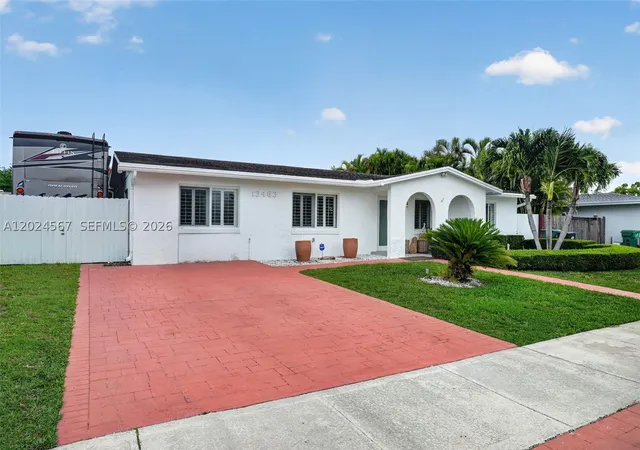 Photo 4 of Single family home for sale at 13463 Sw 66Th Ter, Miami, FL 33183 | MLS# A12024567 | Listing updated on 2026-10-03