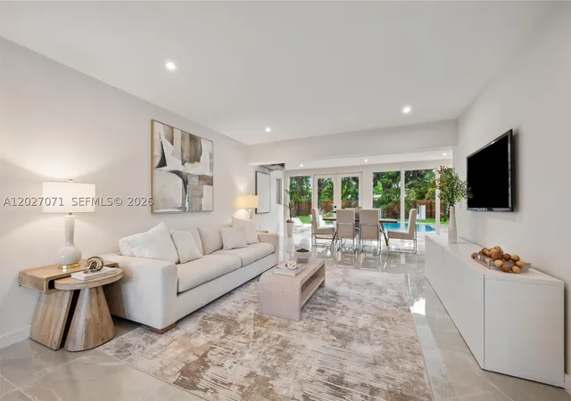 Photo 1 of Single family home for sale at 4024 Monroe St, Hollywood, FL 33021 | MLS# A12027071 | Listing updated on 2026-09-27