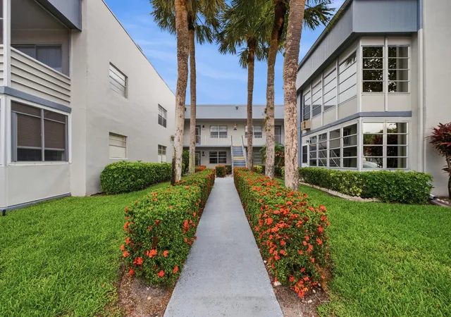 1st image of 330 Piedmont #330, Delray Beach, FL 33484 | MLS# B26037672
