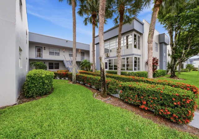 2nd image of 330 Piedmont #330, Delray Beach, FL 33484 | MLS# B26037672