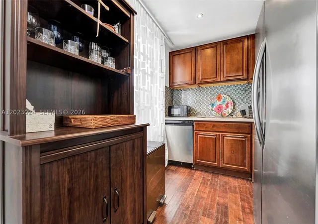 Photo 4 of Condo for sale at 1150 Euclid Ave #101, Miami Beach, FL 33139 | MLS# A12023024 | Listing updated on 2026-09-09