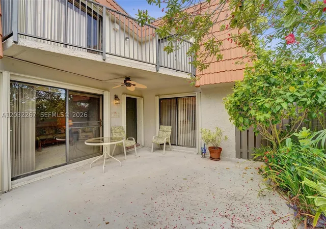 Photo 3 of Townhouse for sale at 11100 Sw 15th Mnr, Davie, FL 33324 | MLS# A12032267 | Listing updated on 2026-08-27