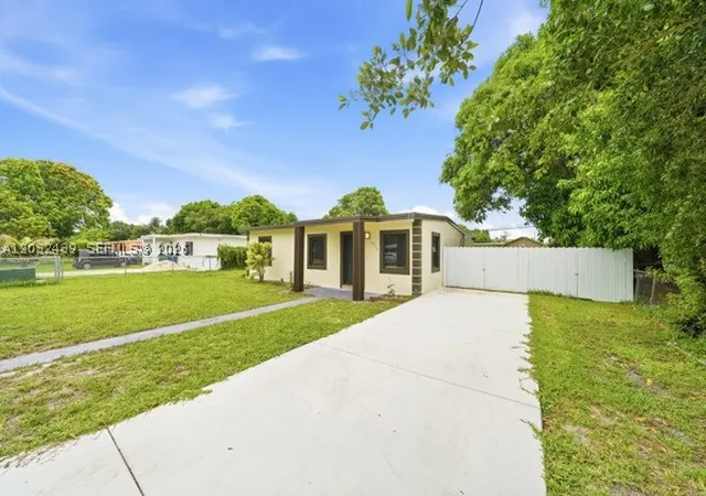 Photo 1 of Single family home for sale at 2520 Nw 160th St, Opa Locka, FL 33054 | MLS# A12032439 | Listing updated on 2026-09-10