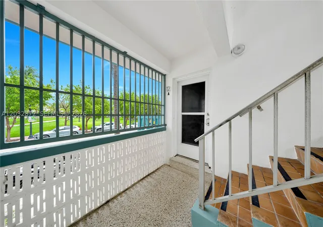 Listing Photo 4 - Condo for sale in building located at 260 Ocean Dr, Miami Beach, FL 33139 - Unit #12A