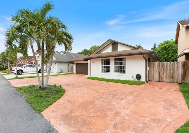 Photo 3 of Single family home for sale at 19080 Nw 77th Ct, Hialeah, FL 33015 | MLS# A12025124 | Listing updated on 2026-09-10