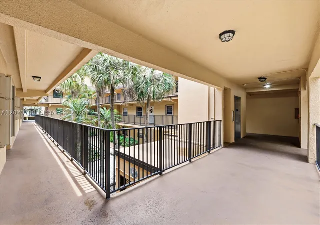 Photo 4 of Condo for sale at 430 Commodore Dr #213, Plantation, FL 33325 | MLS# A12020708 | Listing updated on 2026-08-26
