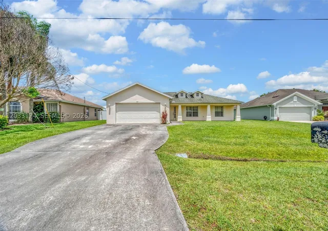 Photo 3 of Sale Pending at 5767 Nw Cahaba St, Port Saint Lucie, FL 34986 | MLS# A12033174 | Listing updated on 2026-09-19