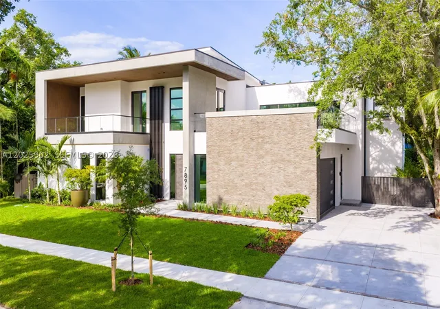 Photo 2 of Mansion for sale at 7895 Sw 52nd Ct, Miami, FL 33143 | MLS# A12025902 | Listing updated on 2026-08-30
