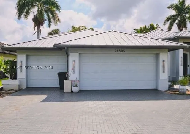 Photo 3 of Single family home for sale at 28505 Sombrero Dr, Bonita Springs, FL 34135 | MLS# A12033648 | Listing updated on 2026-08-31