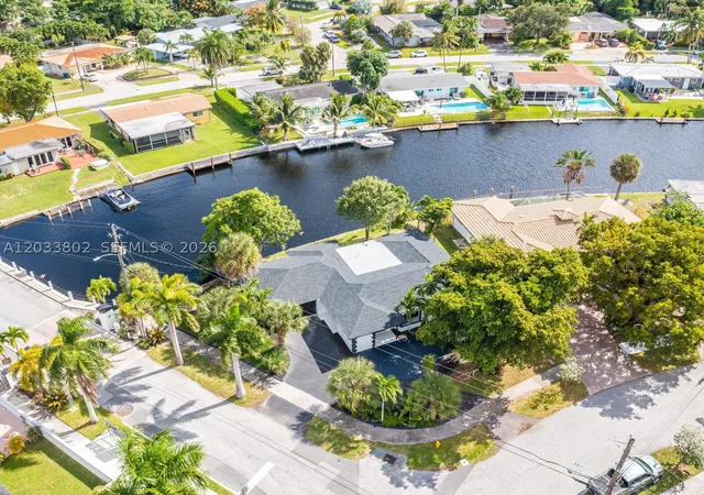 Photo 2 of Single family home for sale at 2856 Nw 10th Ave, Wilton Manors, FL 33311 | MLS# A12033802 | Listing updated on 2026-09-10