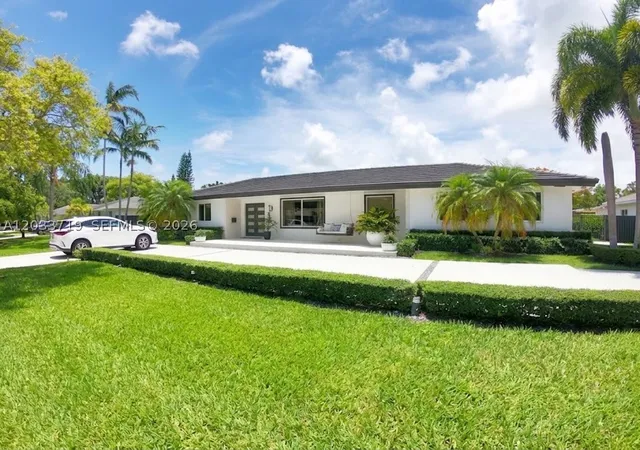 Single family home for sale at 14500 Sw 84Th Ave, Palmetto Bay, FL 33158 | MLS# A12033719