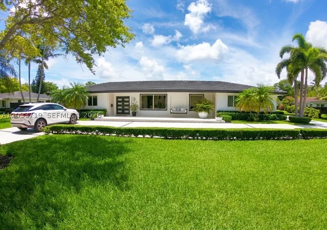 Photo 2 of Single family home for sale at 14500 Sw 84th Ave, Palmetto Bay, FL 33158 | MLS# A12033719 | Listing updated on 2026-09-04