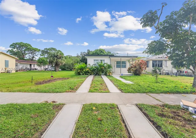 Photo 2 of Single family home for sale at 1408 N 23rd St, Fort Pierce, FL 34950 | MLS# A12034075 | Listing updated on 2026-09-19