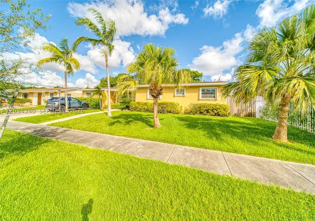 Photo 2 of Sale Pending at 11300 Sw 175th St, Miami, FL 33157 | MLS# A12034340 | Listing updated on 2026-09-29