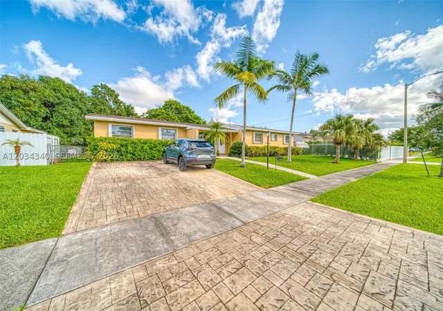 Photo 3 of Sale Pending at 11300 Sw 175th St, Miami, FL 33157 | MLS# A12034340 | Listing updated on 2026-09-29