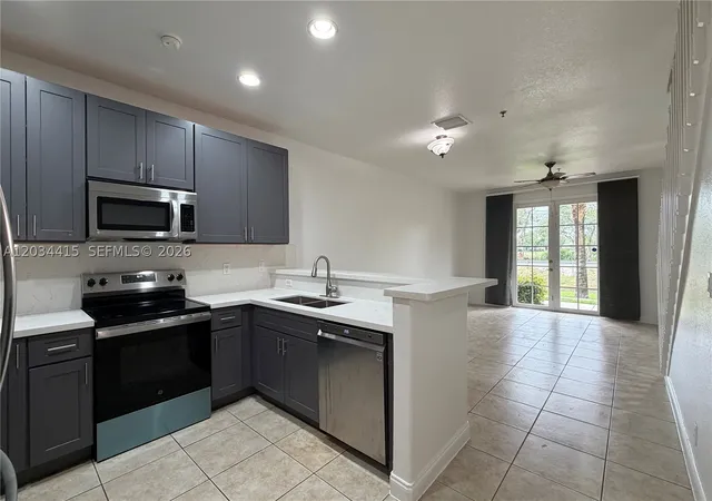 Photo 4 of Townhouse for sale at 4649 Sw 75Th Way, Davie, FL 33314 | MLS# A12034415 | Listing updated on 2026-08-26