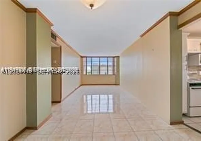 Listing Photo 5 - Condo for sale in building located at 2025 Ne 164Th St, Miami, FL 33162 - Unit #904