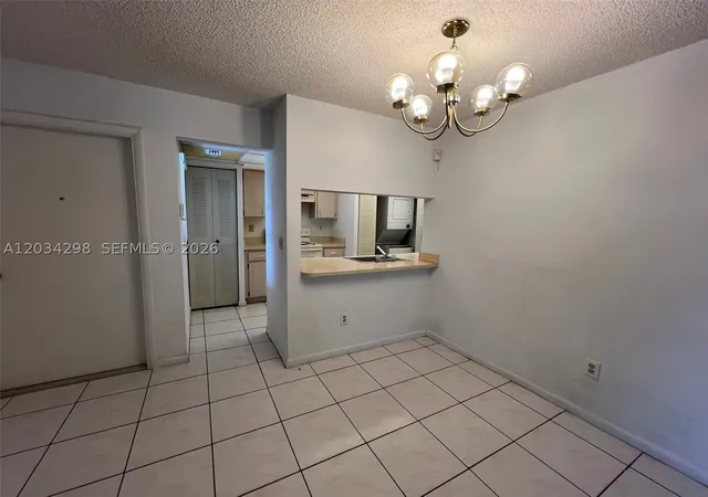 Listing Photo 3 - Condo for sale at Banyan Tree, Unit 204-31 9710 Hammocks Blvd, Banyan Tree, Miami, FL 33196 | Built Year: 1983-1990