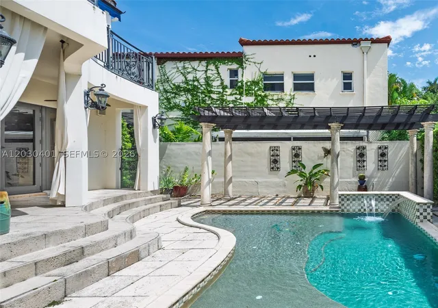 Photo 3 of Single family home for sale at 5860 Pine Tree Dr, Miami Beach, FL 33140 | MLS# A12030401 | Listing updated on 2026-09-13
