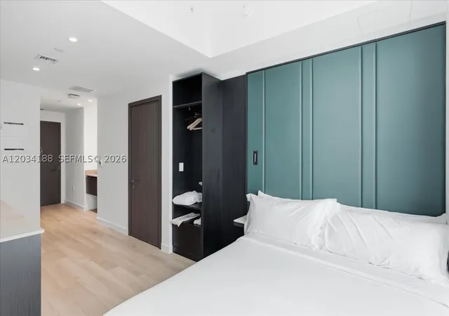 Photo 3 of Condo for sale at 20 Ne 11th #4803, Miami, FL 33132 | MLS# A12034188 | Listing updated on 2026-09-10
